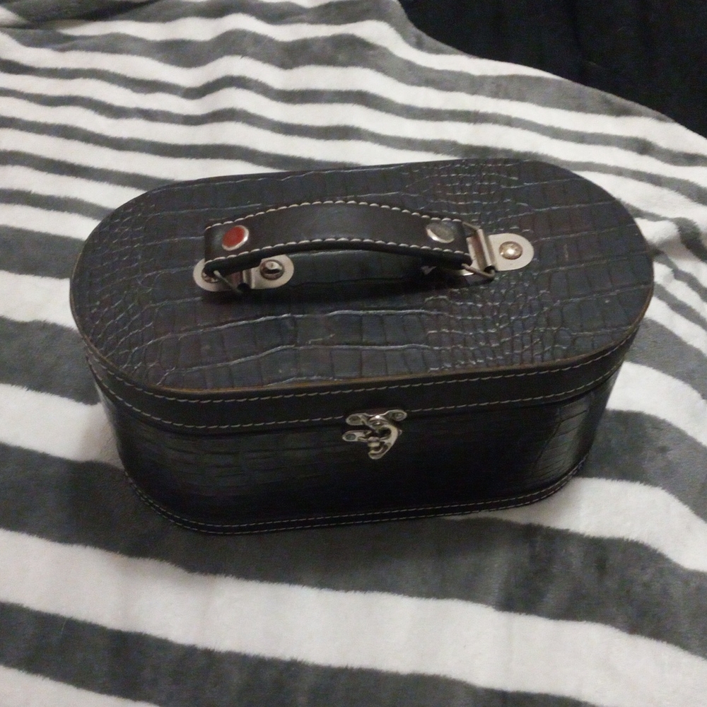Make up box